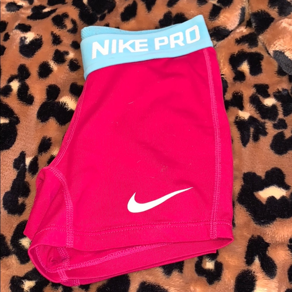 NIKE PROS